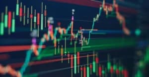 ما هي استراتيجية التداول طويلة الأجل؟ ومتى تكون الخيار الأفضل؟