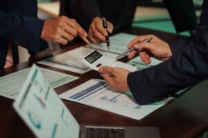 كيف اتعلم التداول من الصفر؟ فهم أساسيات الأسواق المالية