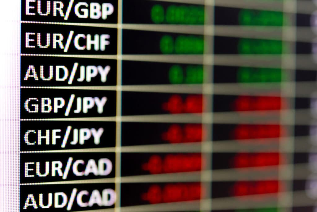 Cross Currency Pairs: What They Are and How To Trade Them?