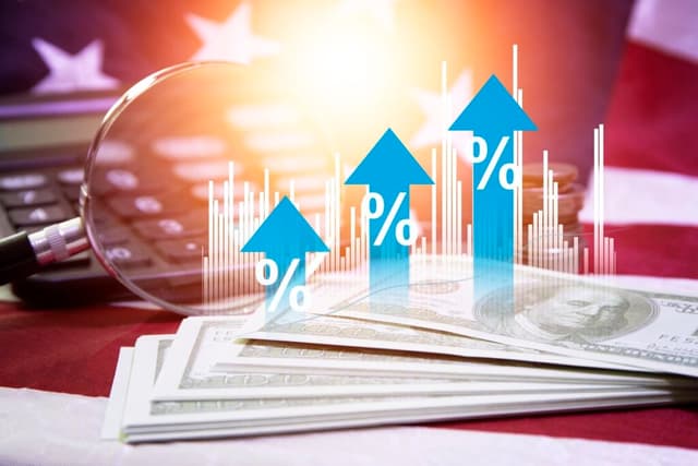 What Is the Impact of US Interest Rate Cuts on Gulf Traders?