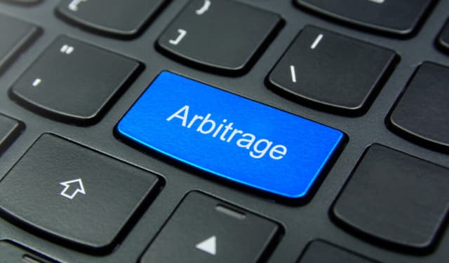 ما هو الأربيتراج في التداول Arbitrage | التداول بالمراجحة